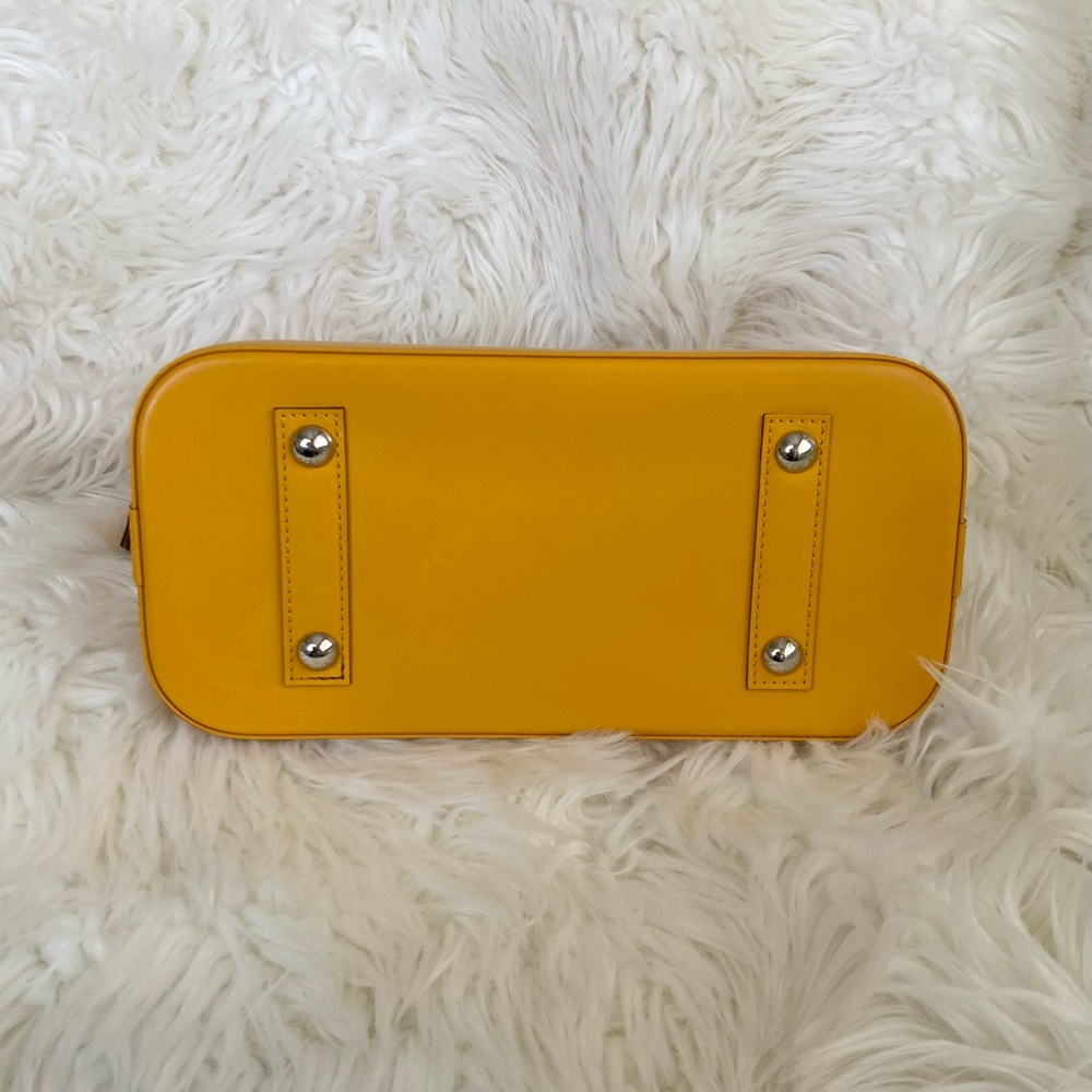 ππLouis Vuittonππ Epi Alma Mimosa Yellow - Picture 10 of 16
